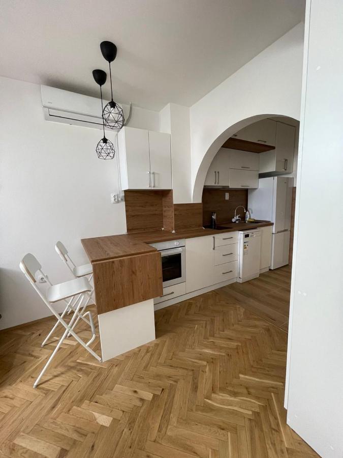 Stella Appartment Novi Sad Ngoại thất bức ảnh